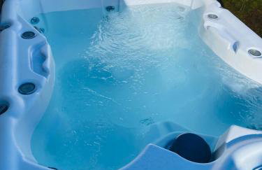 RJ Luxury caravan hire 2 with Hot Tub - Foto 9