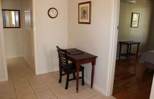 Warwick Apartment - Photo 3