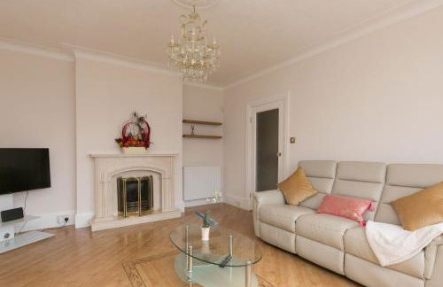 The Cottage on the Beach - Sleeps 7 - Large Garden - Foto 6