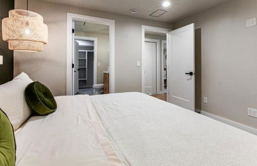 Modern Style Apartment Near Canyon RSL and expo - Foto 16