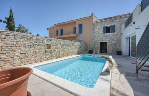 Villa Galant with Pool and Sauna - Happy Rentals - Foto 2