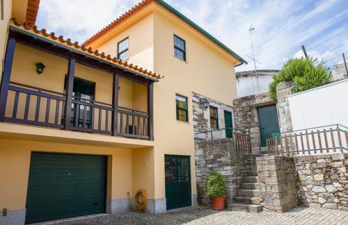 Casa de São Bernardo by LovelyStay - Foto 16