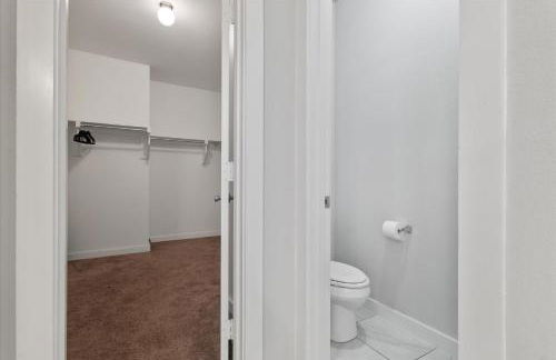 The Aubrey Escape with Fenced Backyard - Foto 28