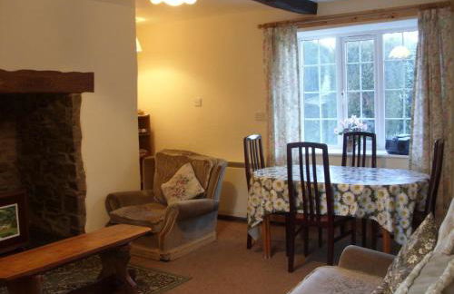 East Hook Holiday Cottages - Daisy Cottage - Photo 7