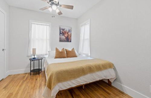 Bright Renovated ATX Home with Yard and Cowboy Pool - Foto 10