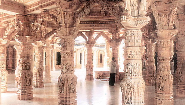 Excursion d'une journée complète au temple de Delwara et au lac Nakki (Mont Abu) - Visite privée - Photo 2