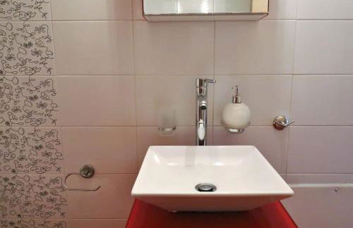 Το σπίτι δίπλα στη θάλασσα / The house by the sea - Foto 9