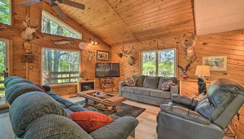 Atlanta Waterfront Cabin with Dock and Kayaks! - Foto 3