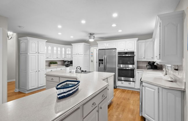 Sip Sip Away by Avantstay Pool Hot Tub - Foto 28