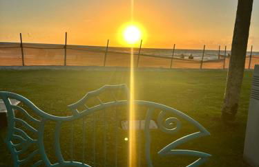 South Florida Spacious Oasis 4BR Retreat with 2 King Beds, Amazing Pool, near Beaches - Photo 7