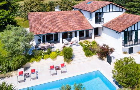 Spacieuse villa de vacances avec piscine privée - Foto 6