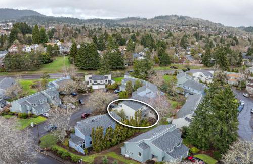 Cozy 3-Bedroom Townhome - 3 Miles from OSU! - Foto 46