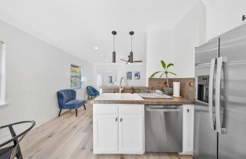 Escape to Newly Remodeled Home in the Heart Fort Lauderdale with Private Pool - Foto 18