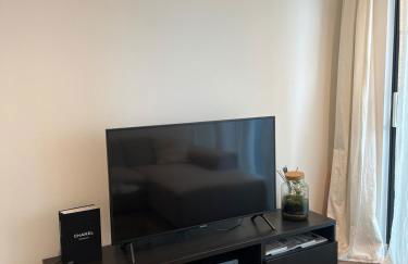 Central modern flat 2 minute walk to station - Foto 4