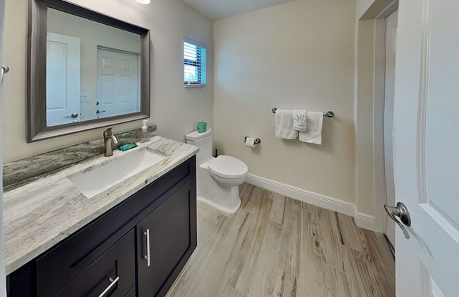 Midpoint Villa by Distinctive Beach Rentals - Photo 43