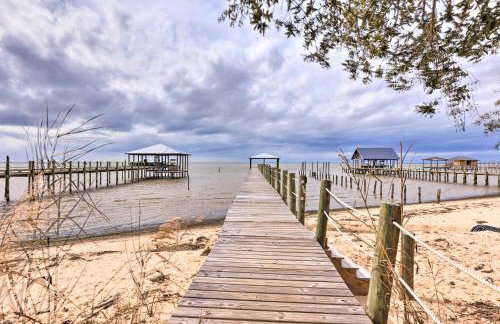 Luxe Fairhope Home with Covered Patio Walk to Bay - Foto 43