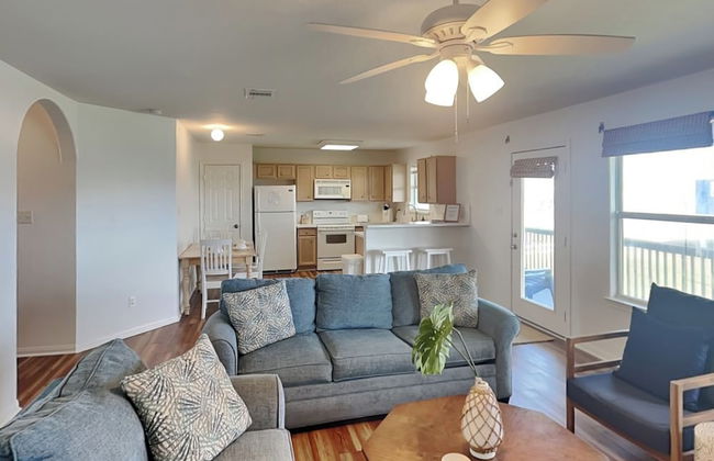 Sea La Vie Surfside - Photo 8