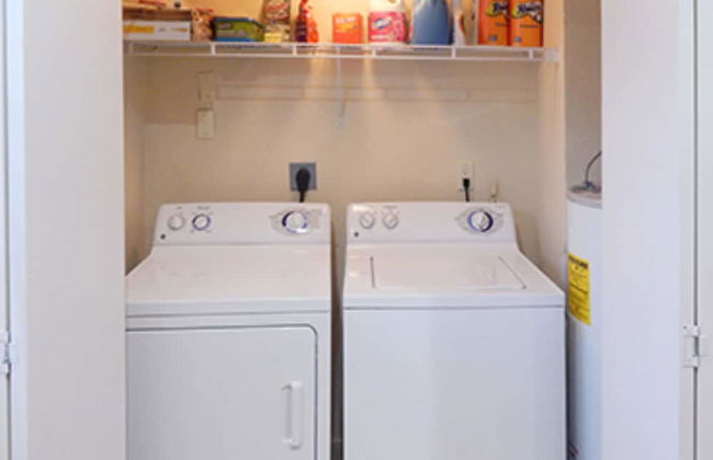 Fabulous Pristine Park Side Townhome - Foto 10