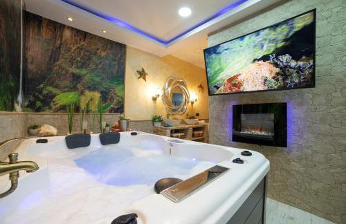 APARTAMENTO ESTRELLA SAUNA SPa JACUZZI - Photo 2