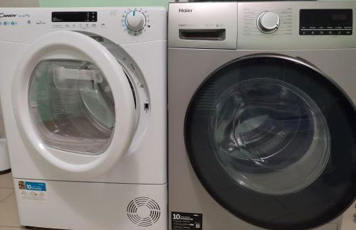 Les Randogodilleurs avec Jacuzzi à 2kms des pistes et 350m du Théatre du Peuple ! - Foto 15