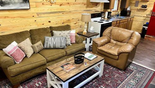 Halfmoon Hideaway-Cozy 2 bdr cabin Mena AR - Foto 2