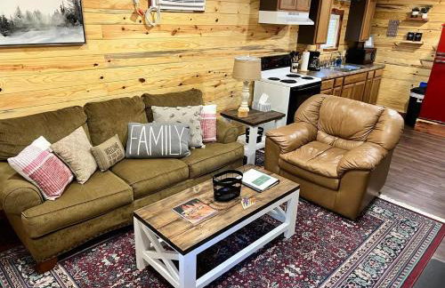 Halfmoon Hideaway-Cozy 2 bdr cabin Mena AR - Foto 2