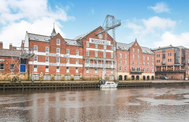 Cosy Riverside Apartment - Woodsmill Quay Free Parking - Foto 31