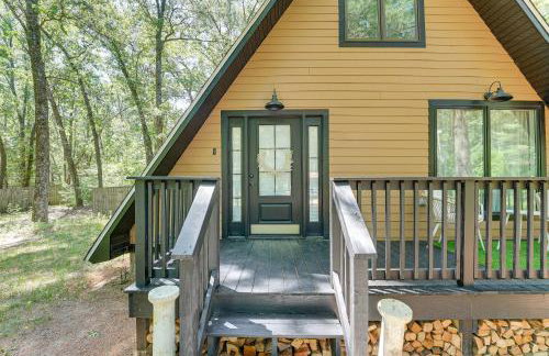 Walk to Fox Lake Pet-Friendly A-Frame with Fire Pit - Foto 21