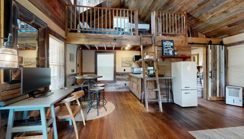 Charming Garage Apartment Near Restaurants, Bars and Historic Downtown - Foto 4