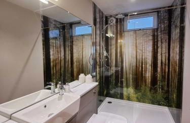 Chestnut Lodge with Hot Tub - Foto 8