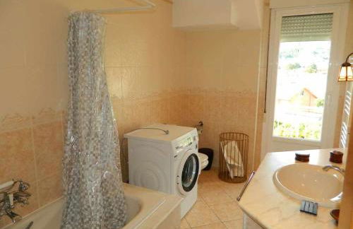 Piso en primera línea de playa en Lariño - Foto 24