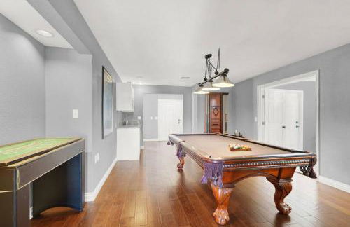 Luxe 4BR Vegas Retreat Pool, Games and BBQ - Foto 31