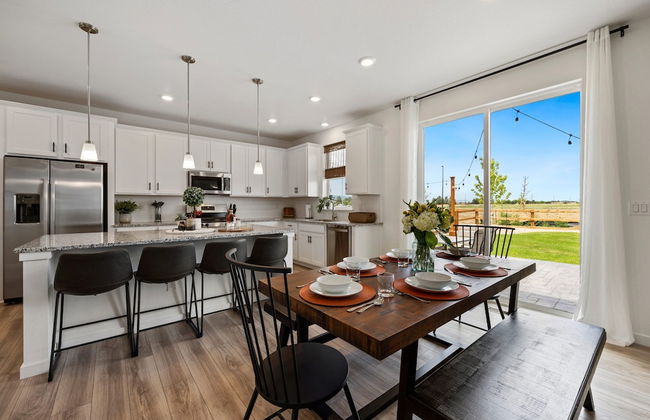 New Build W/ Great Backyard & Lake Access! - Foto 34