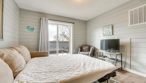 Lake and Trail Access Cape Fair Cottage with Deck - Foto 5