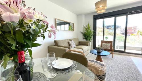 Beach Paradise 2 Bedrooms - Photo 2