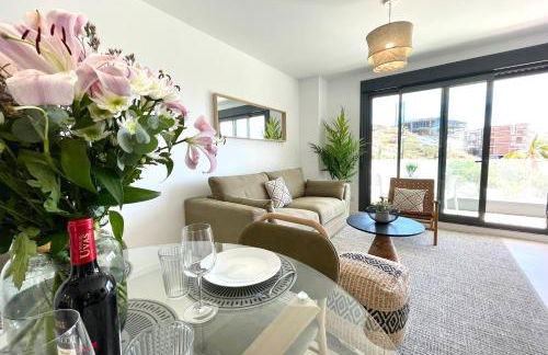 Beach Paradise 2 Bedrooms - Photo 2