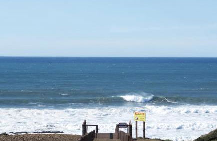 Modern Beautiful House - Photo 32