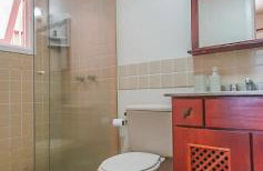Duplex Floresta Negra - Sua Base perfeita em Gramado! Ótima LOCALIZAÇÃO LAGONegro 500m - 02 Quartos e 02 Banheiros para FAMILIA em CONDOMINIO FECHAD0, cozinha completa com GARAGEM e portaria 24h - Foto 18