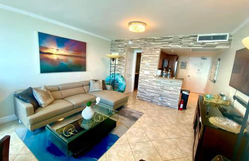 Castle Beach Resort Condo - Panoramic Large Penthouse or Deluxe 1 BR Direct Ocean View and beach access- Updated-Free parking- - Photo 7