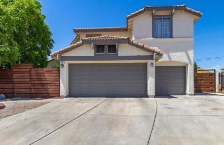 Comfy Expansive Home - Near the Strip - Heated Pool - Foto 6