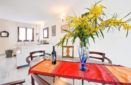 Stylish & Spacious Townhouse - Walk to Beach & Town - Foto 1