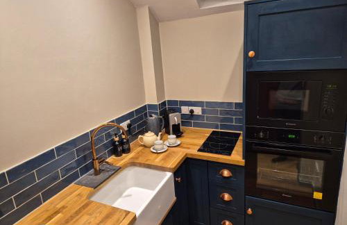 Charming 1 bed Peak District Barn Conversion - Photo 32