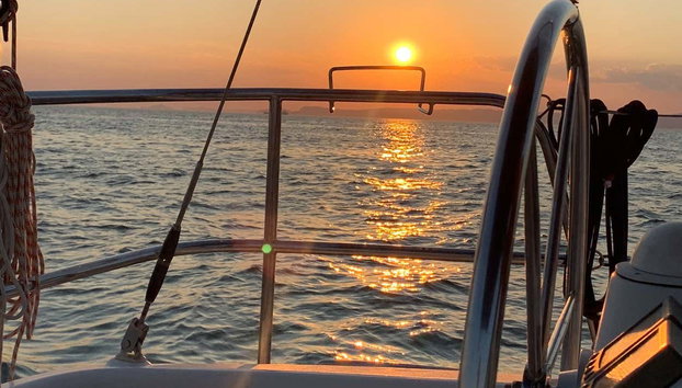 Sorrento Coast Sailboat Tour - Photo 4, Admire the sun setting over the water