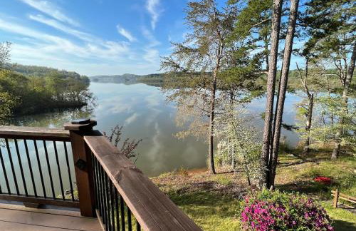 Peaceful 4 bedroom Lakehouse with no neighbors - Foto 1