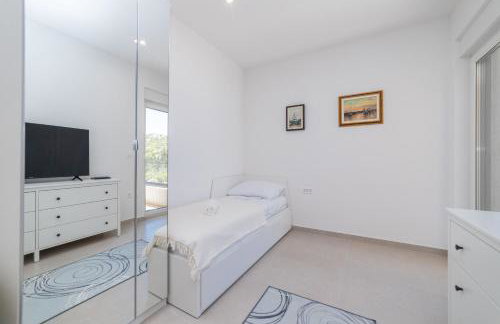 Familiy Villa Navis with heated pool - Photo 101