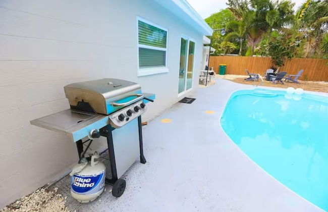 NEW Mid Century Modern Largo Retreat - Photo 21