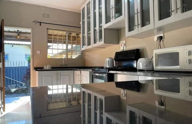 Spacious and Harmonious 2 Bedroomed Apartment - Foto 6