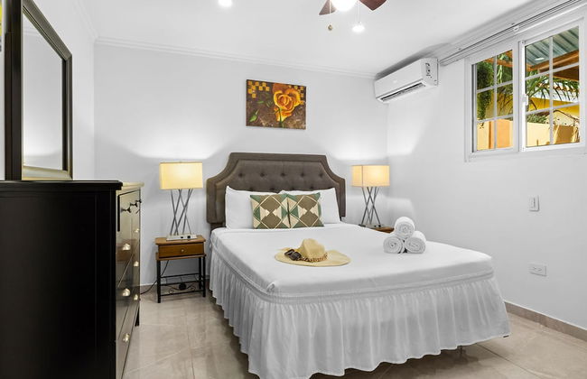 Urban 5BR Private Pool Getaway 10 Min- Bch - Foto 22