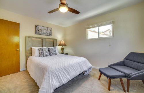 Relax Fireside! Tahoe Area Home 28 Mi to Slopes - Foto 15