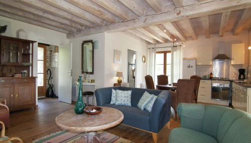 Cozy Cottage in Roussines, Dordogne - Foto 2